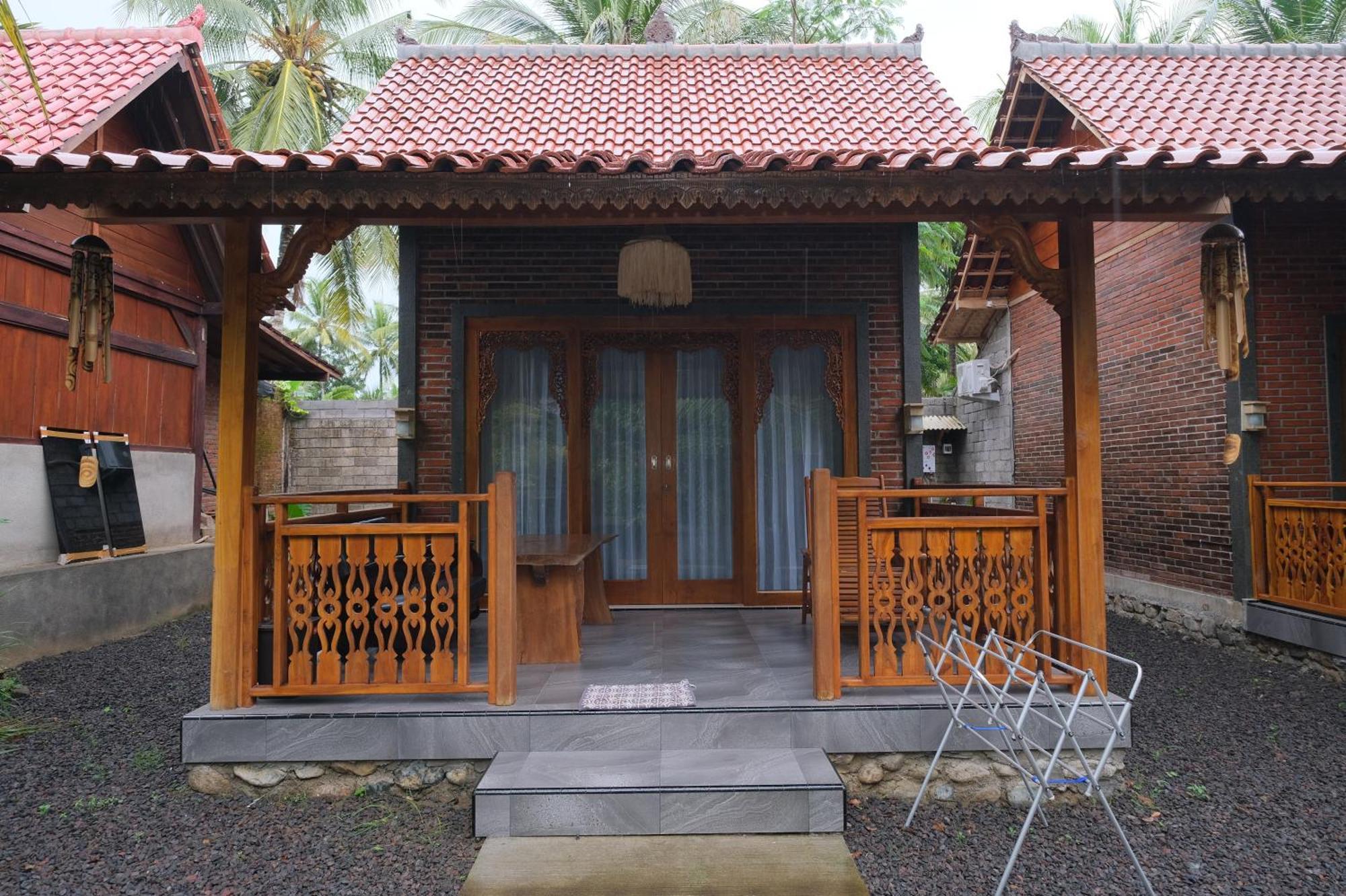 Java Turtle Lodge Meru Betiri بانيووانجى الغرفة الصورة